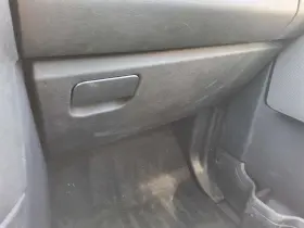 260.rv1n14 Rover Lr4 2014 Glove Box 8810079