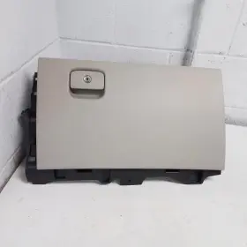 260.rv1v19 Rover Velar 2019 Glove Box 945152