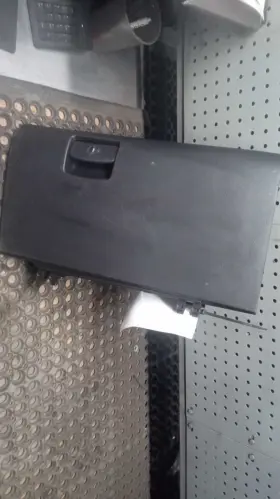 260.su1k19 Subaru Impreza 2019 Glove Box 566135