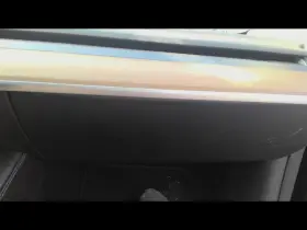 260.ts1l24 Tesla Y 2024 Glove Box 621694