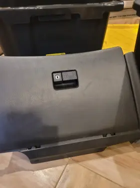 1mz-fe Toyota 1mzfe 99 00 01 02 03 Solara Glove Box Compartment Assembly Oem Black