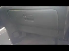 260.to1104 Toyota Rav 4 2004 Glove Box 990377