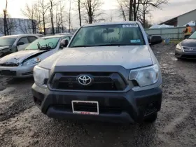 260.to1813 Toyota Tacoma 2013 Glove Box 877942
