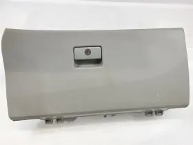 260.to1d16 Toyota Highlandr 2016 Glove Box 558187