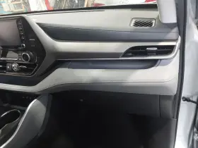 260.to1f21 Toyota Highlandr 2021 Glove Box 2966772