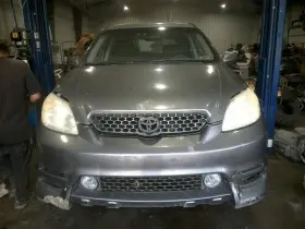 260.to1k04 Toyota Matrix 2004 Glove Box 119242