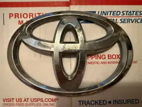 90975-02074 Toyota 9097502074 Genuine Emblem Symbol