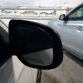 8054628 United Recyclers Group Used Right Door Mirror Fits 2016 Mitsubishi Outlander Without Turn Signal Gra