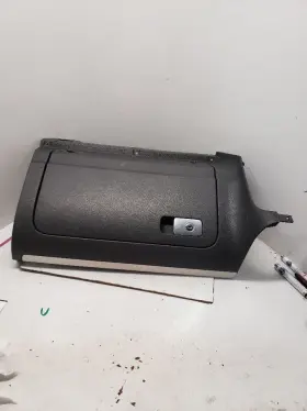 260.vw1g06 Volkswagen Golf Gti 2006 Glove Box 1387918