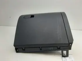 260.vw1l15 Volkswagen Jetta 2015 Glove Box