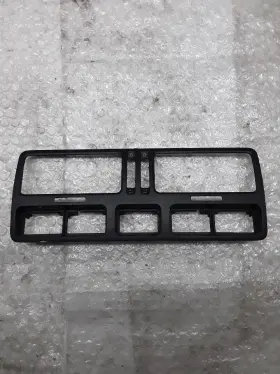 299.vw1j03 Volkswagen Center Console Bezel Cover Plastic 2003 Vw Jetta Z-135p