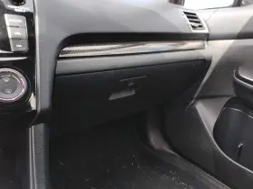 260.su1w19 Volvo V60 2019 Glove Box 2887872