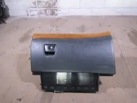 3409563 Volvo 2003-2006 Xc90 Dash Glove Box Storage Compartment Oak